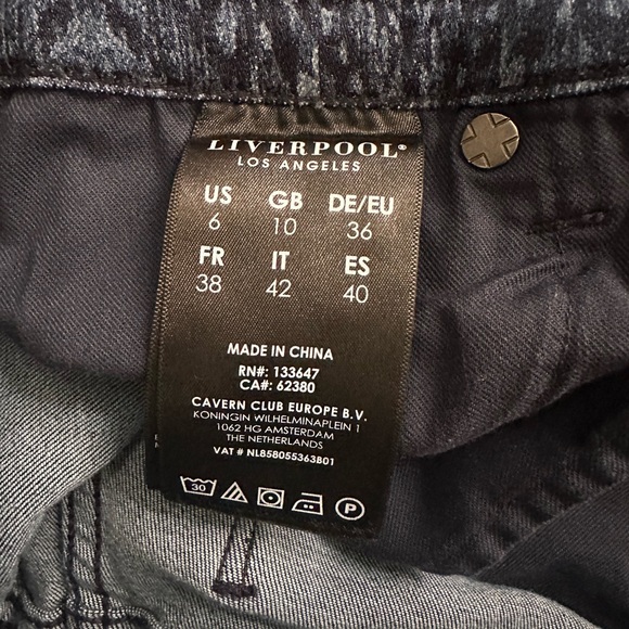 Liverpool Los Angeles “the skinny” Jean in blue Aztec print - size 6/28 - Picture 5 of 7